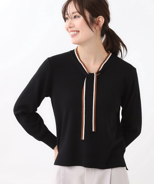 セール】【秋映え／なめらかな着心地】バイカラーボウタイ付きニット