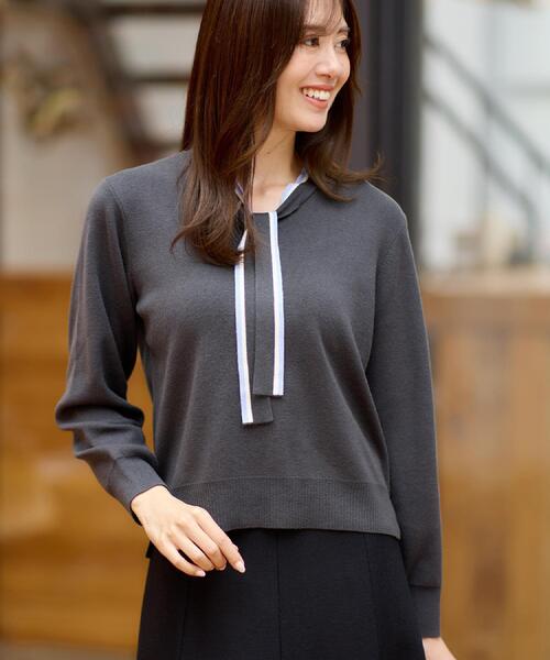 Reflect（リフレクト）の「【秋映え／なめらかな着心地】バイカラーボウタイ付きニット（ニット/セーター・レディース・グレー系その他5/ホワイト系7/ブルーグリーン/ブラック系4/パープル系1・11/09/07/05/15 /13）」の9枚目の写真
