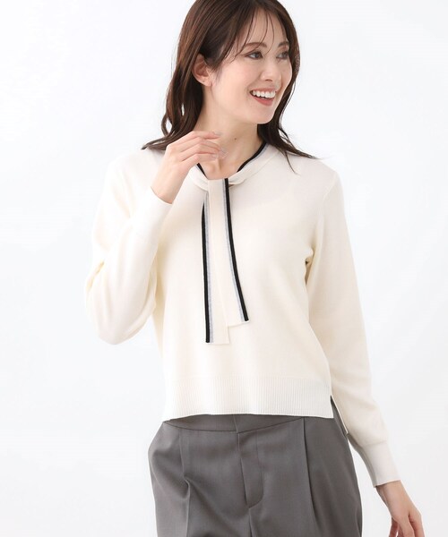 Reflect（リフレクト）の「【秋映え／なめらかな着心地】バイカラーボウタイ付きニット（ニット/セーター・レディース・グレー系その他5/ホワイト系7/ブルーグリーン/ブラック系4/パープル系1・11/09/07/05/15 /13）」の11枚目の写真