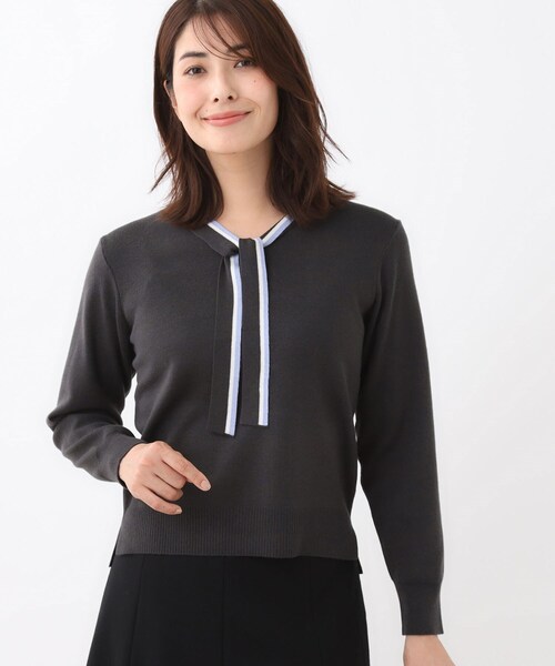 Reflect（リフレクト）の「【秋映え／なめらかな着心地】バイカラーボウタイ付きニット（ニット/セーター・レディース・グレー系その他5/ホワイト系7/ブルーグリーン/ブラック系4/パープル系1・11/09/07/05/15 /13）」の16枚目の写真