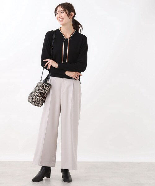 セール】【秋映え／なめらかな着心地】バイカラーボウタイ付きニット