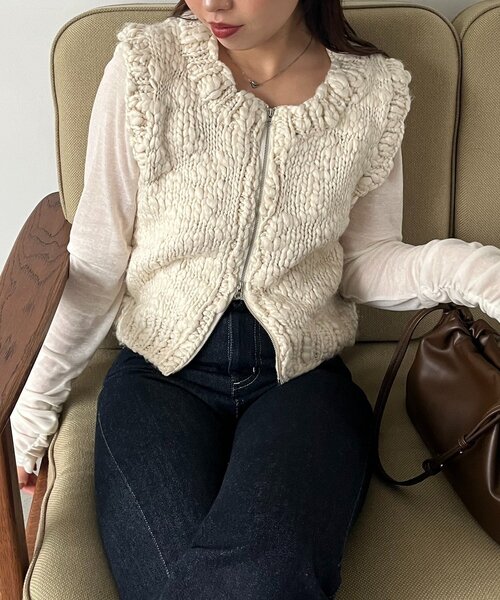 CAPRICIEUX LE'MAGE（カプリシューレマージュ）の「ハンドニットベスト