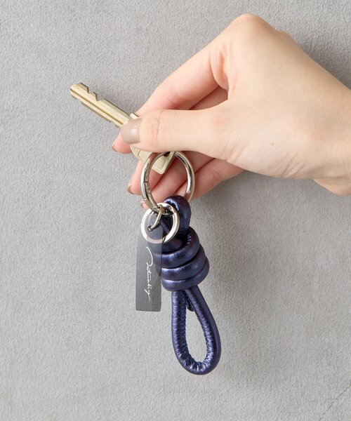 BIRTHDAY BAR（バースデイバー）の「ノットキーチャーム（チャーム・レディース・シルバー/ブルー・0）」の2枚目の写真