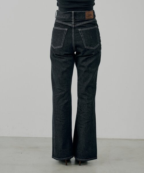 Chico（チコ）の「パッチ付きフレアデニム（デニムパンツ・レディース・ブラウン/ブルー/ネイビー/ブルー系その他3・SMALL/MEDIUM）」の19枚目の写真