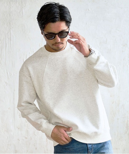 BENUSTA(ベヌスタ)の「『BENUSTA/ベヌスタ』リブ切り替えトレーナー【GC】(スウェット・メンズ・ベージュ/グレー/ブラック・3L/XL)」の2枚目の写真