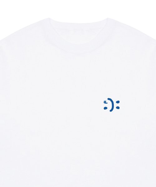 GRAVER（グレーバー）の「[UNISEX]スモールダブルドローイングスマイル半袖_ホワイト（Tシャツ/カットソー・レディース・その他・SMALL/MEDIUM/LARGE/X-LARGE）」の3枚目の写真