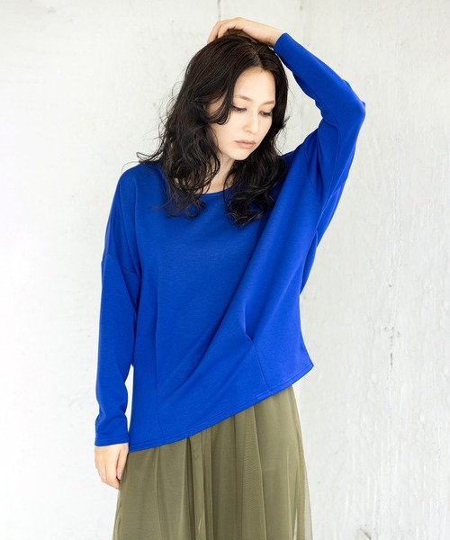 OSMOSIS(オズモーシス)の「バックコクーンプルオーバー(Tシャツ/カットソー・レディース・ブルー/ブラック/アイボリー・ONE SIZE)」の7枚目の写真