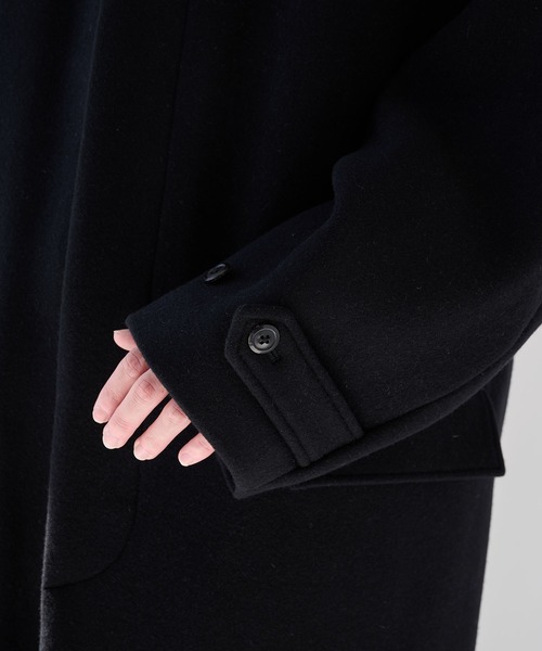 markaware（マーカウェア）の「【marka/markaware】別注 RAGLAN SLEEVE COAT（ダウンジャケット/コート・メンズ・グレー/ブラック・2/1）」の7枚目の写真