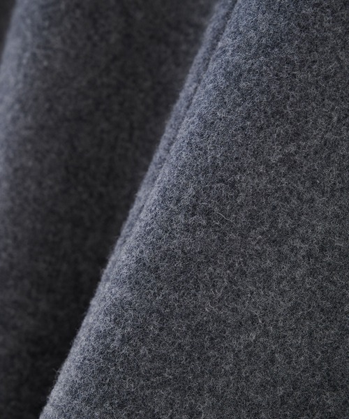 markaware（マーカウェア）の「【marka/markaware】別注 RAGLAN SLEEVE COAT（ダウンジャケット/コート・メンズ・グレー/ブラック・2/1）」の10枚目の写真