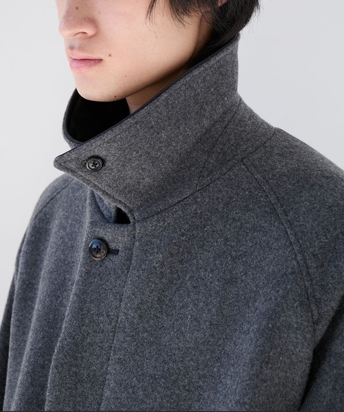 markaware（マーカウェア）の「【marka/markaware】別注 RAGLAN SLEEVE COAT（ダウンジャケット/コート・メンズ・グレー/ブラック・2/1）」の16枚目の写真