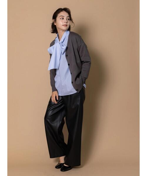 Te chichi(テチチ)の「【Disney】101/刺繍Vネックカーディガン(カーディガン/ボレロ・レディース・ネイビー/オフホワイト/グレー・F)」の4枚目の写真