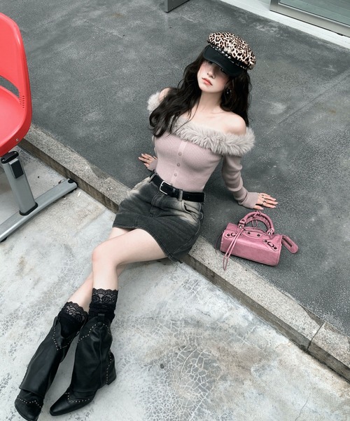 VEILA（ヴェイラ）の「ファーオフショルダーリブニットトップス（ニット/セーター・レディース・グレー・フリー）」の22枚目の写真