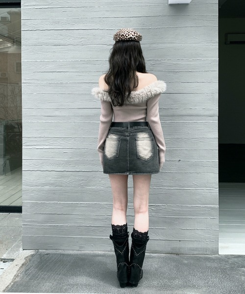 VEILA（ヴェイラ）の「ファーオフショルダーリブニットトップス（ニット/セーター・レディース・グレー・フリー）」の8枚目の写真
