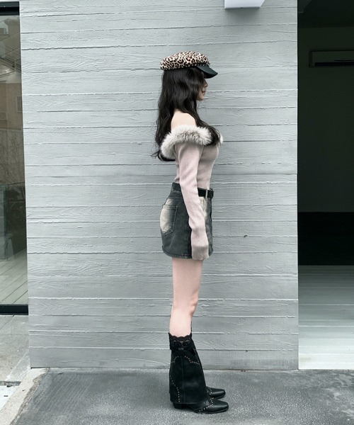 VEILA（ヴェイラ）の「ファーオフショルダーリブニットトップス（ニット/セーター・レディース・グレー・フリー）」の7枚目の写真