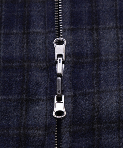 SAINTPAIN（セイントペイン）の「SPチェックリバーシブルフードジップアップネイビー（パーカー・レディース・その他・MEDIUM/LARGE）」の3枚目の写真