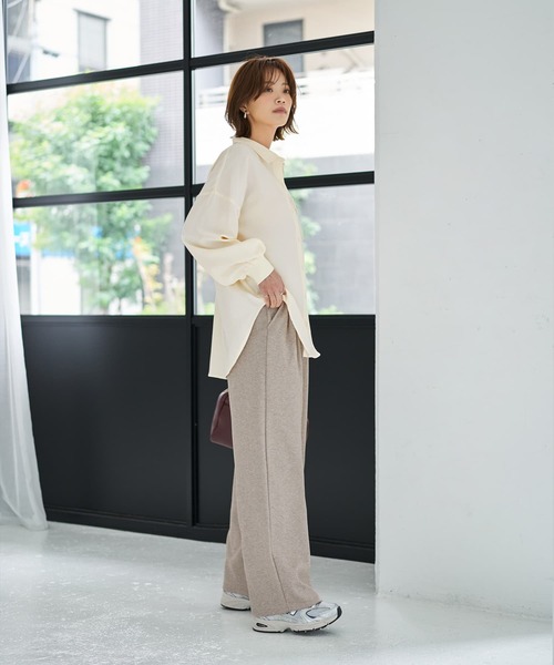 STYLE DELI(スタイルデリ)の「シワFREEスルスル袖リブシャツ(シャツ/ブラウス・レディース・オフホワイト/ライトブルー/ブラウン・FREE)」の16枚目の写真