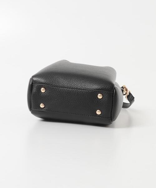 RODE SKO（ロデスコ）の「フロントポケットタテナガショルダーバッグ（ショルダーバッグ・レディース・ブラック/ベージュ/ホワイト/グレー・ONE）」の17枚目の写真