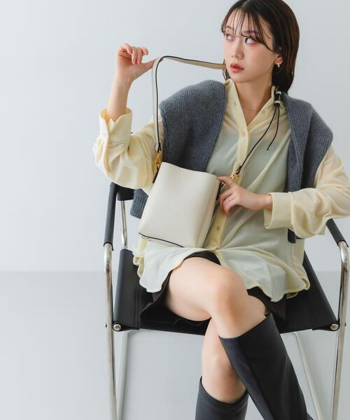 RODE SKO（ロデスコ）の「フロントポケットタテナガショルダーバッグ（ショルダーバッグ・レディース・ブラック/ベージュ/ホワイト・ONE）」の17枚目の写真