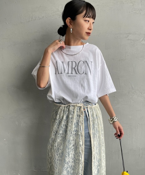 AMERICANA（アメリカーナ）の「[Americana/アメリカーナ] 別注 AMRCN ロゴプリント Tシャツ（Tシャツ/カットソー・レディース・ベージュ/スミクロ/ホワイト・ONE SIZE）」の9枚目の写真