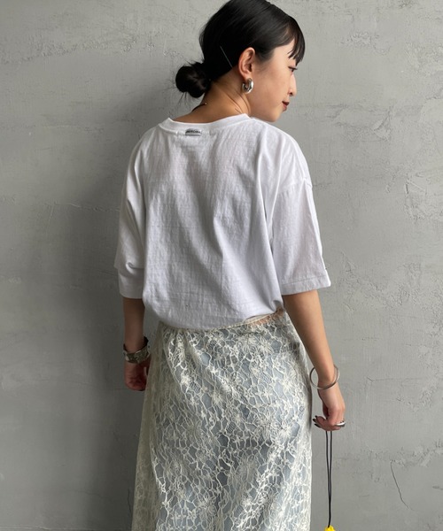 AMERICANA（アメリカーナ）の「[Americana/アメリカーナ] 別注 AMRCN ロゴプリント Tシャツ（Tシャツ/カットソー・レディース・ベージュ/スミクロ/ホワイト・ONE SIZE）」の10枚目の写真