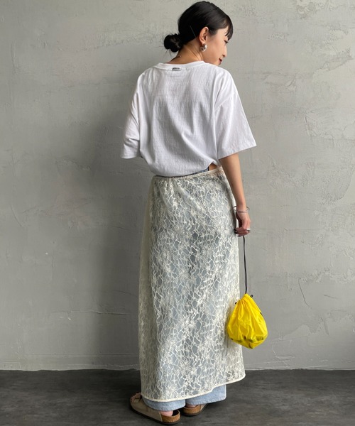 AMERICANA（アメリカーナ）の「[Americana/アメリカーナ] 別注 AMRCN ロゴプリント Tシャツ（Tシャツ/カットソー・レディース・ベージュ/スミクロ/ホワイト・ONE SIZE）」の12枚目の写真