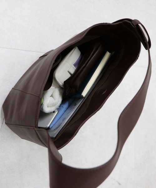 MISCH MASCH（ミッシュマッシュ）の「一部店舗限定 ワンハンドルバケツトートバッグ（トートバッグ・レディース・ブラウン/ブラック・ﾌﾘ-）」の20枚目の写真