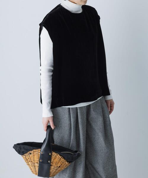 かぐれ（カグレ）の「コットンウールテレコタートルカットソー（Tシャツ/カットソー・レディース・ブラック/オフホワイト・FREE）」の9枚目の写真
