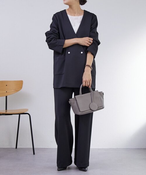 LIVETART(リヴェタート)の「《LIVETART》ドット釦ノーカラージャケット(ノーカラージャケット・レディース・ブラック・FREE)」の2枚目の写真