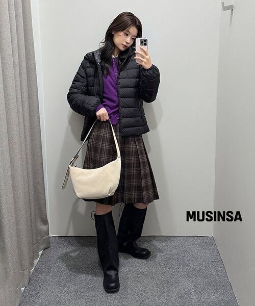 MUSINSA STANDARD WOMAN（ムシンサスタンダードウーマン）の「[シティレジャー] ウィメンズ フードパーカ ライトダウンジャケット [ブラック]（ダウンジャケット/コート・レディース・その他・SMALL/LARGE/X-LARGE/X-SMALL/MEDIUM）」の12枚目の写真