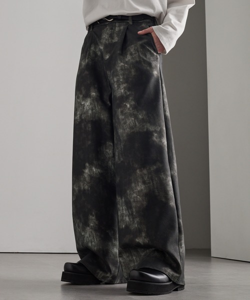 cussil(クシル)の「【cussil/クシル】ヴィンテージライクワイドストレート合皮パンツ(その他パンツ・メンズ・ブラック/ブラウン・S/M/L)」の2枚目の写真