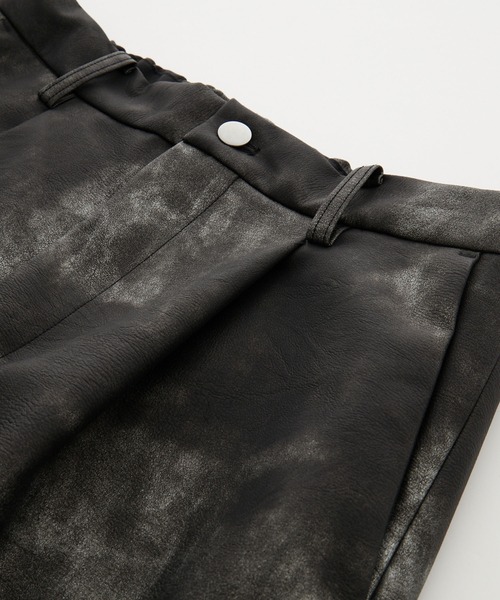 cussil(クシル)の「【cussil/クシル】ヴィンテージライクワイドストレート合皮パンツ(その他パンツ・メンズ・ブラック/ブラウン・S/M/L)」の6枚目の写真