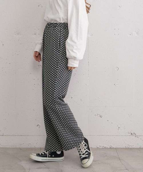 POU DOU DOU（プードゥドゥ）の「カットソージャガード裾フレアパンツ（その他パンツ・レディース・グリーン/ダークグレー/ネイビー・3）」の14枚目の写真