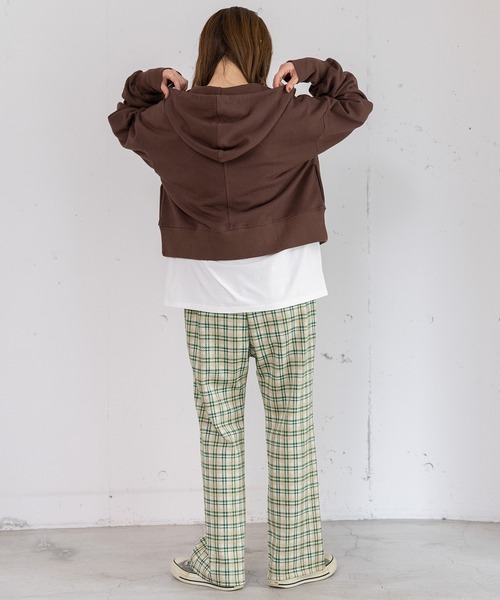 POU DOU DOU（プードゥドゥ）の「カットソージャガード裾フレアパンツ（その他パンツ・レディース・グリーン/ダークグレー/ネイビー・3）」の19枚目の写真