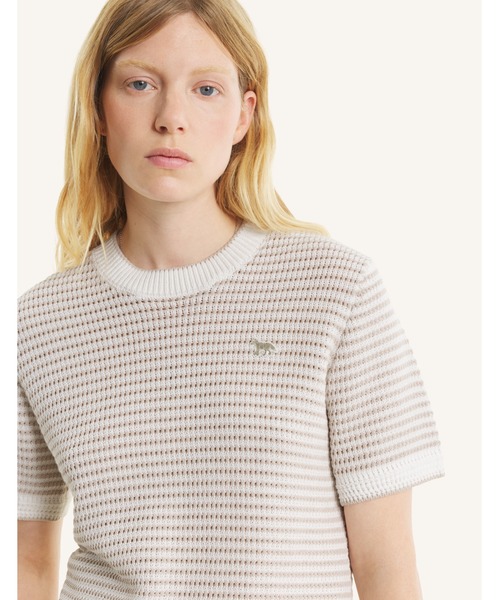 Maison Kitsune(メゾンキツネ)の「LACE KNIT STRIPED SHORT SLEEVE JUMPER(ニット/セーター・レディース・ホワイト×ブラウン・M/S/XS/L)」の6枚目の写真