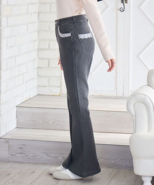 ems excite（エムズエキサイト）の「ポケットレースデニムPT（デニムパンツ・レディース・ブルー/ブラック・SMALL/MEDIUM）」の8枚目の写真