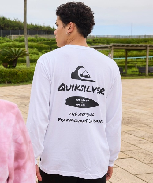 Quiksilver(クイックシルバー)の「QUIKSILVER メンズ/ユニセックス NEW HD LT 長袖Tシャツ ロンT USコットン レギュラーフィット 【2026年春夏モデル】/クイックシルバーバックプリント長袖ロンT(Tシャツ/カットソー・メンズ・ブラック/ホワイト/イエロー/ピンク・MEDIUM/LARGE/X-LARGE)」の2枚目の写真