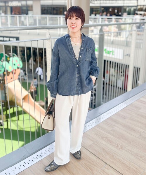 MICO COULIER（ミコクリエ）の「シアーデニムシャツ（シャツ/ブラウス・レディース・ライトブルー/グレー/インディゴブルー・38）」の4枚目の写真