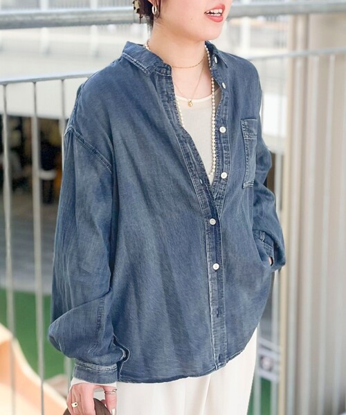 MICO COULIER（ミコクリエ）の「シアーデニムシャツ（シャツ/ブラウス・レディース・ライトブルー/グレー/インディゴブルー・38）」の6枚目の写真