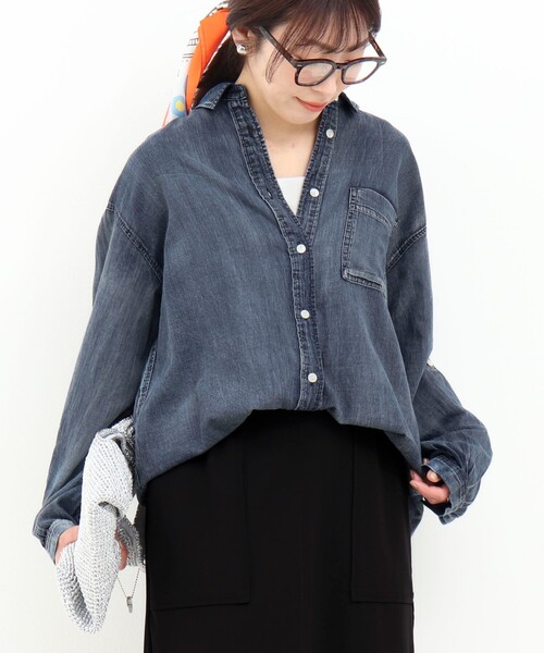 MICO COULIER（ミコクリエ）の「シアーデニムシャツ（シャツ/ブラウス・レディース・ライトブルー/グレー/インディゴブルー・38）」の11枚目の写真