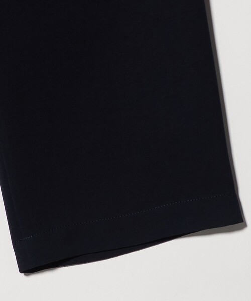 UNITED ARROWS(ユナイテッドアローズ)の「COMFY ストレート イージーパンツ ‐防汚 UVカット ウォッシャブル‐(スラックス・レディース・ネイビー/ブラック・36/34/38)」の7枚目の写真