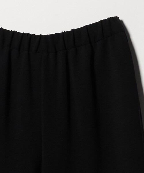 UNITED ARROWS(ユナイテッドアローズ)の「COMFY ストレート イージーパンツ ‐防汚 UVカット ウォッシャブル‐(スラックス・レディース・ネイビー/ブラック・36/34/38)」の9枚目の写真
