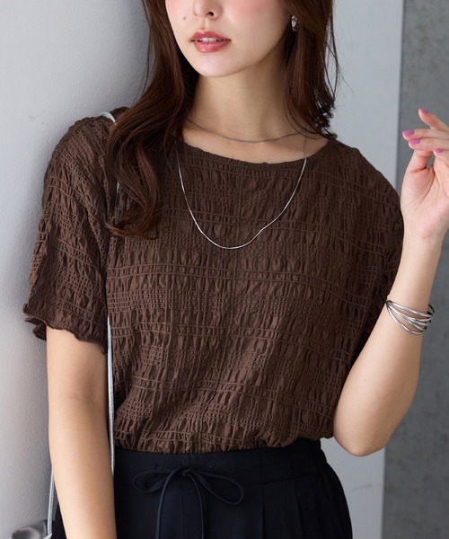 alotta（アロッタ）の「シアーシャーリングプルオーバー（Tシャツ/カットソー・レディース・アイボリー/ブラック/ホワイト系その他/ブラウン・L/M/LL）」の4枚目の写真
