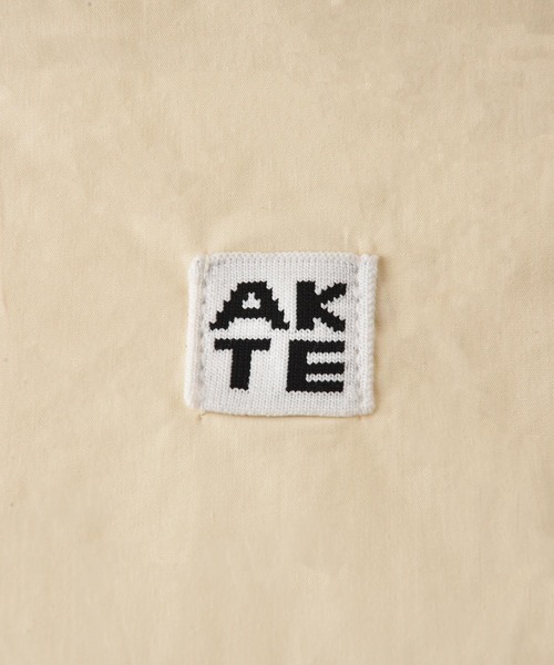 AKTE（アクテ）の「ファスナーロゴトートBAG（トートバッグ・レディース・ネイビー/アイボリー/サックスブルー・FREE）」の6枚目の写真