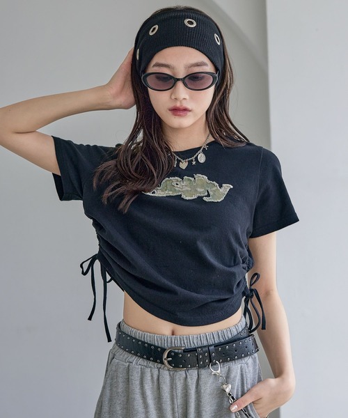 repipi armario(レピピ アルマリオ)の「ワッペンシャーリングTシャツ【綿100%】(Tシャツ/カットソー・キッズ・ブラック/イエロー/ピンク/オフホワイト/その他7/ブラック系その他/ホワイト・SMALL/MEDIUM/LARGE)」の4枚目の写真