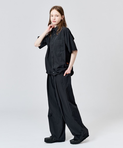 WETTEMPT（ウィテンプト）の「NYLON BICOLOR DRAWSTRING S/S SHIRT / ナイロンバイカラードローコードS/Sシャツ（シャツ/ブラウス・メンズ・ブラウン/ネイビー/ブラック・SMALL/MEDIUM/LARGE）」の14枚目の写真