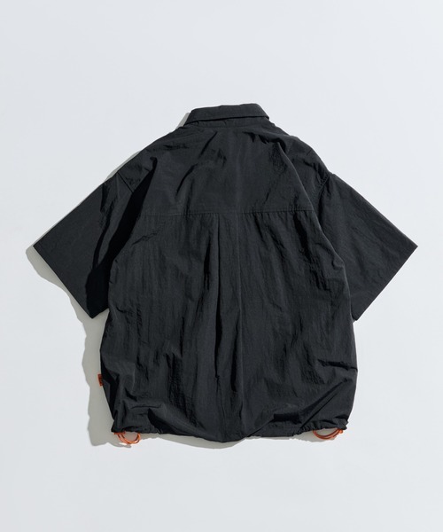 WETTEMPT（ウィテンプト）の「NYLON BICOLOR DRAWSTRING S/S SHIRT / ナイロンバイカラードローコードS/Sシャツ（シャツ/ブラウス・メンズ・ブラウン/ネイビー/ブラック・SMALL/MEDIUM/LARGE）」の5枚目の写真