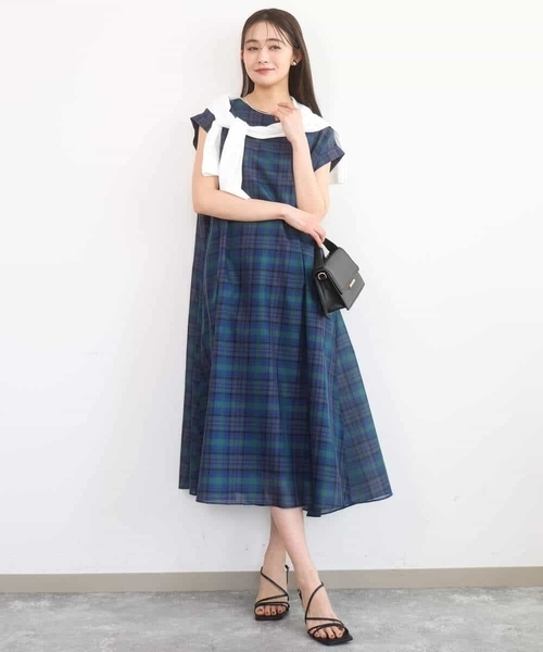 MK MICHEL KLEIN（エムケーミッシェルクラン）の「オーガンジーチェック柄フレアシルエットワンピース/洗える（ワンピース・レディース・ネイビー/ベージュ・38）」の20枚目の写真