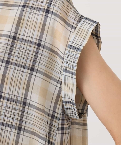 MK MICHEL KLEIN（エムケーミッシェルクラン）の「オーガンジーチェック柄フレアシルエットワンピース/洗える（ワンピース・レディース・ネイビー/ベージュ・38）」の7枚目の写真