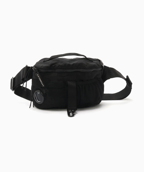 C.P. COMPANY（シーピーカンパニー）の「C.P. Company / シーピーカンパニー NYLON B LENS WAISTBAG（クラッチバッグ・メンズ・ベージュ/ブラック・FREE）」の5枚目の写真
