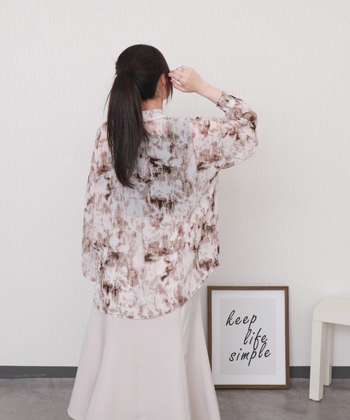 libelle more(リベル モア)の「タンク付ニュアンス柄オーバーサイズ長袖シアーシャツ(シャツ/ブラウス・レディース・グレー/ブルー/ブラック/ブラウン・L/M)」の22枚目の写真